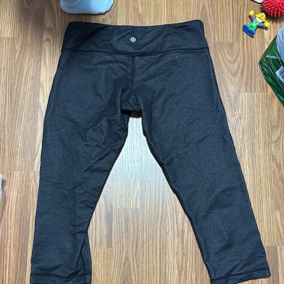 Lulu capris - Picture 2 of 2